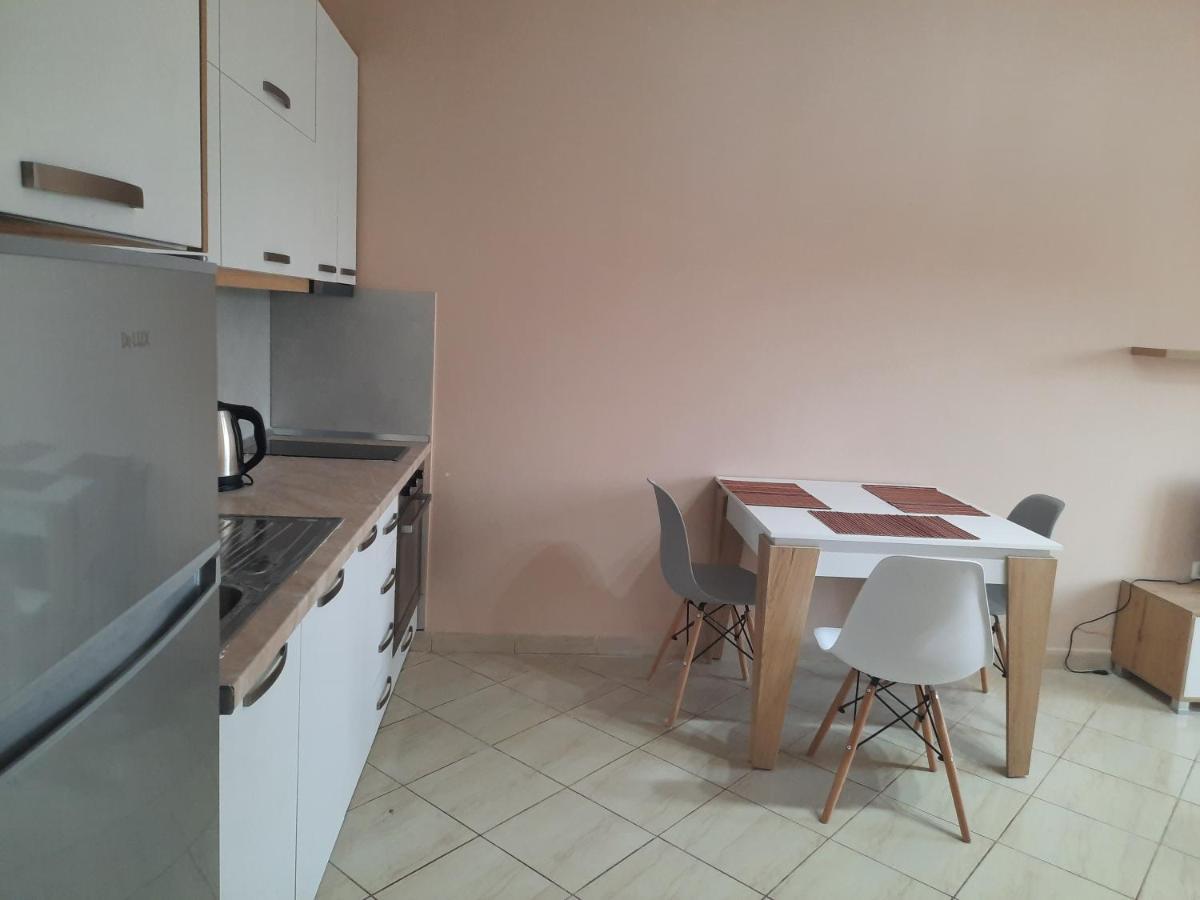 Antea Apartment 3 Vlora Kültér fotó